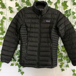 Black Patagonia puffer jacket